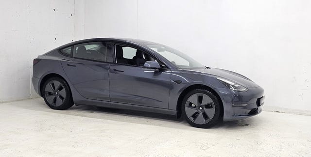 5YJ3E7EB3MF830528 2021 TESLA MODEL 3-2