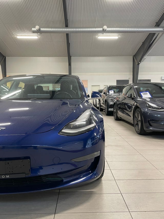 5YJ3E7EB2KF262463 2019 TESLA MODEL 3-3