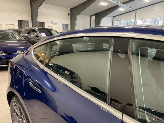 2019 TESLA MODEL 3 - 8