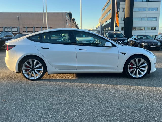 2021 TESLA MODEL 3 - 9