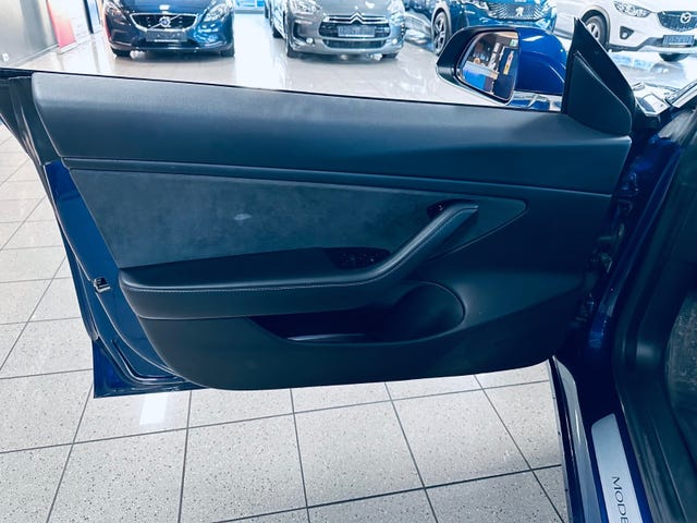 2019 TESLA MODEL 3 - 10