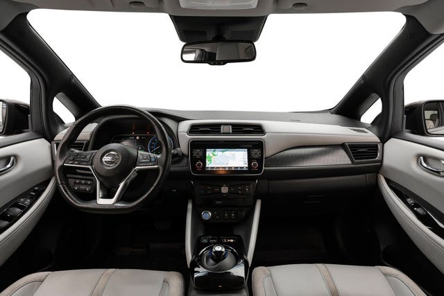 2019 NISSAN LEAF - 16