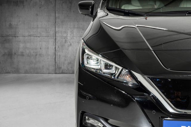 SJNFAAZE1U0044806 2019 NISSAN LEAF-2