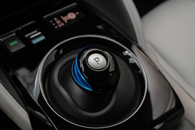 2019 NISSAN LEAF - 13