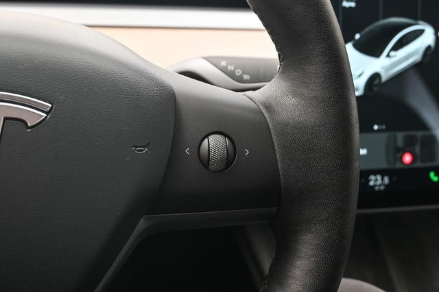 2021 TESLA MODEL 3 - 31