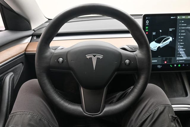 2021 TESLA MODEL 3 - 29