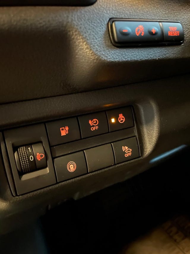 2021 NISSAN LEAF - 13
