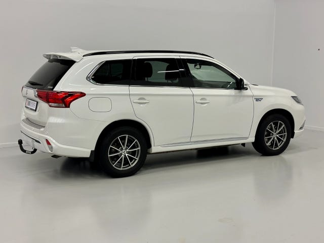 2020 MITSUBISHI OUTLANDER - 8