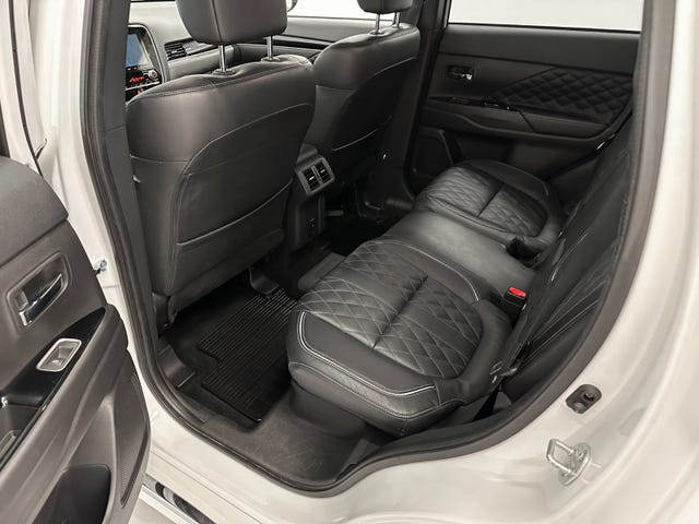 2020 MITSUBISHI OUTLANDER - 32