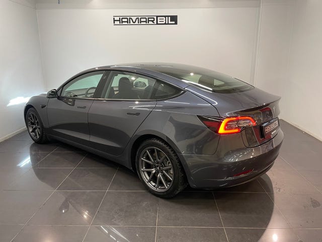 5YJ3E7EB9MF881385 2021 TESLA MODEL 3-4