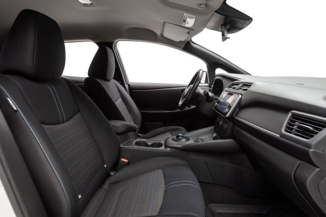 2021 NISSAN LEAF - 24