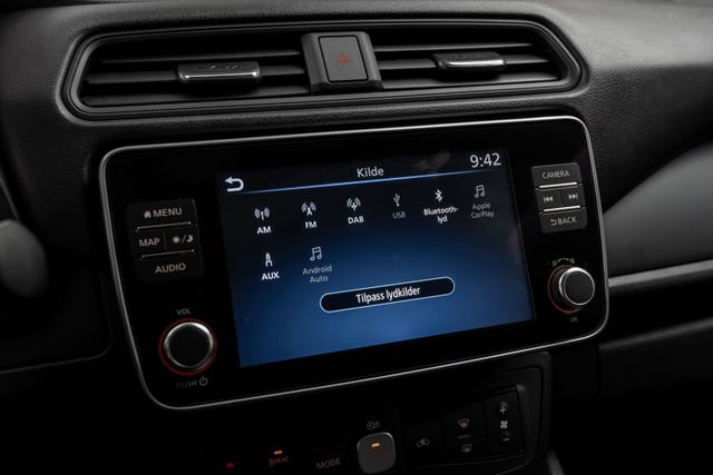 2021 NISSAN LEAF - 21