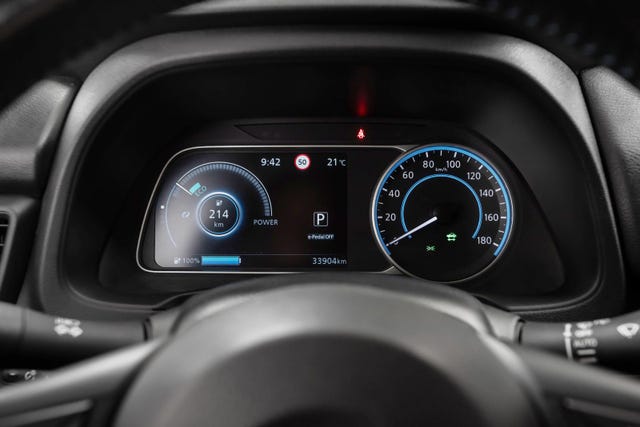 2021 NISSAN LEAF - 16