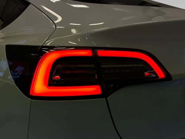 2021 TESLA MODEL 3 - 15