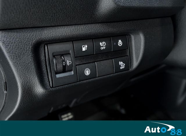 2021 NISSAN LEAF - 30
