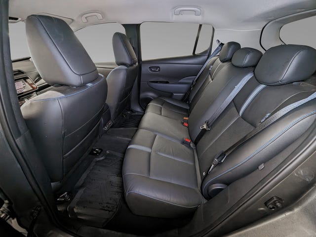 2021 NISSAN LEAF - 11