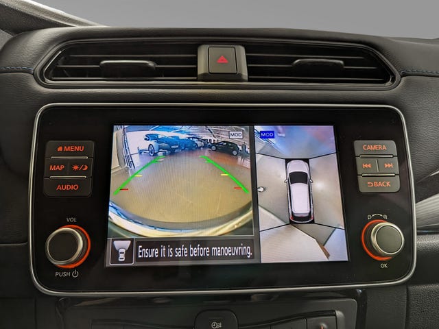 2021 NISSAN LEAF - 21