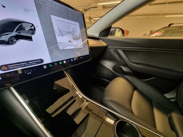 2019 TESLA MODEL 3 - 9
