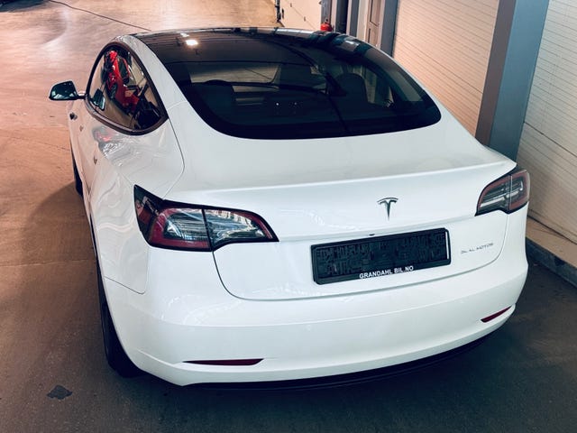 5YJ3E7EB3MF819660 2021 TESLA MODEL 3-4