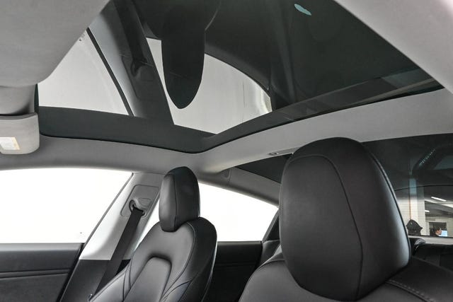 2019 TESLA MODEL 3 - 10
