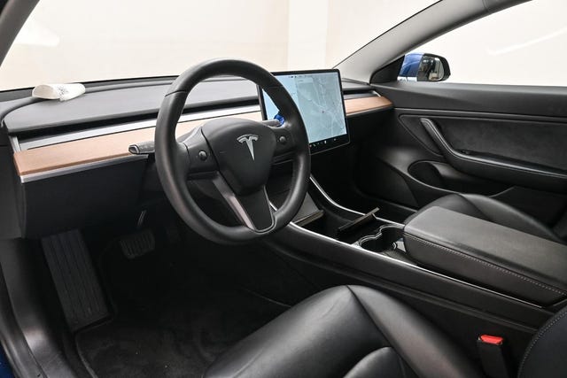 2019 TESLA MODEL 3 - 8