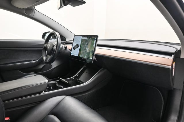 2019 TESLA MODEL 3 - 19