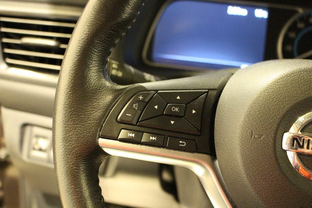 2021 NISSAN LEAF - 17