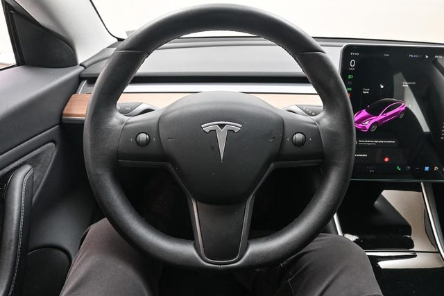 2019 TESLA MODEL 3 - 28