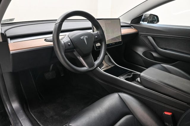 2019 TESLA MODEL 3 - 10
