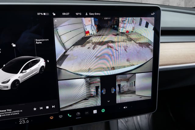 2021 TESLA MODEL 3 - 23