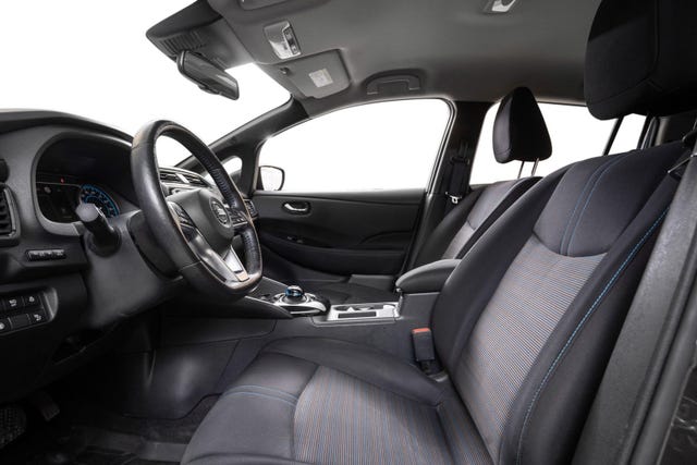 2021 NISSAN LEAF - 9