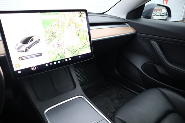 2021 TESLA MODEL 3 - 23