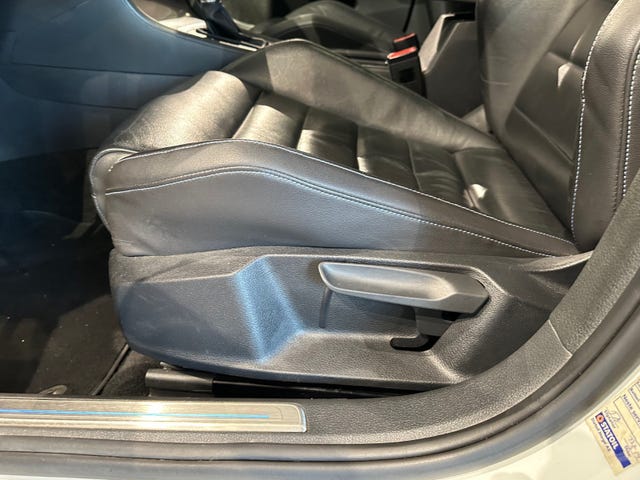 2015 VOLKSWAGEN GOLF - 23