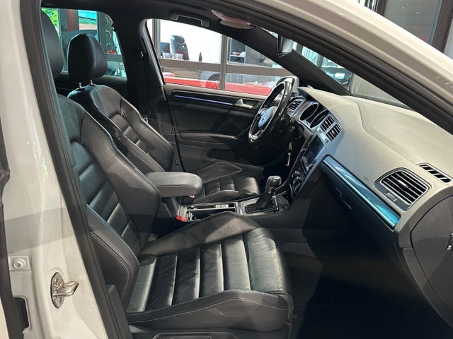 2015 VOLKSWAGEN GOLF - 19