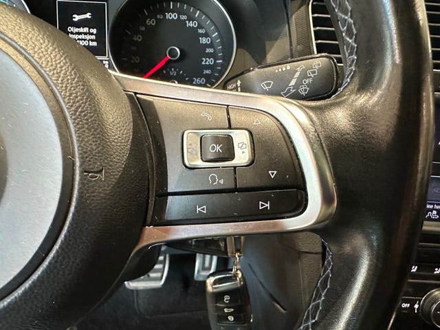 2015 VOLKSWAGEN GOLF - 21