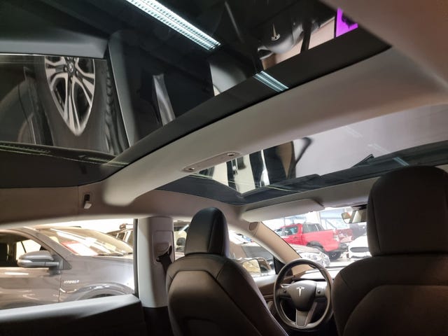 2019 TESLA MODEL 3 - 27