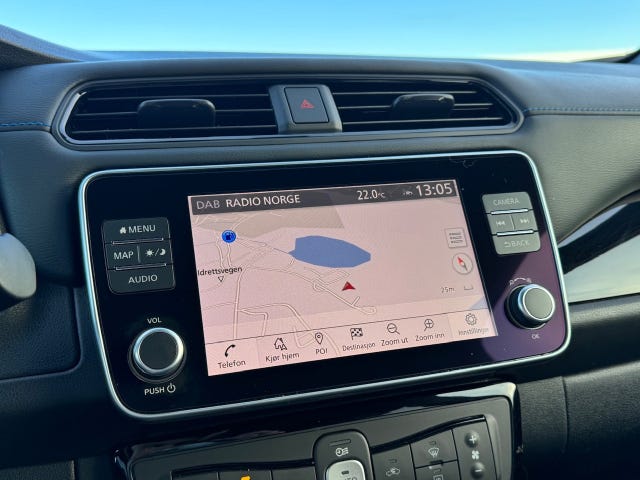 2021 NISSAN LEAF - 17