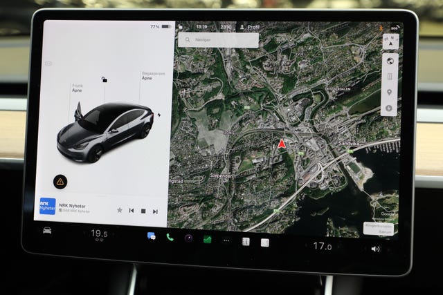 2019 TESLA MODEL 3 - 19