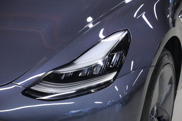 2019 TESLA MODEL 3 - 8