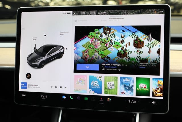 2019 TESLA MODEL 3 - 21