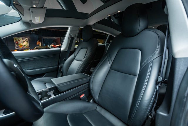 2019 TESLA MODEL 3 - 24