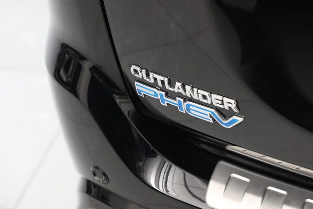 2020 MITSUBISHI OUTLANDER - 9