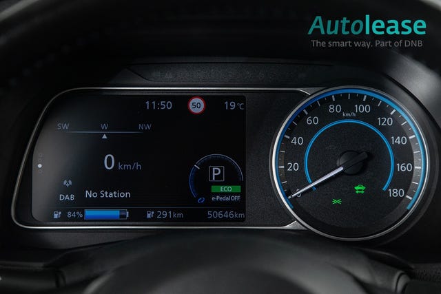 2020 NISSAN LEAF - 9
