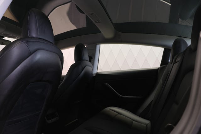 2019 TESLA MODEL 3 - 27