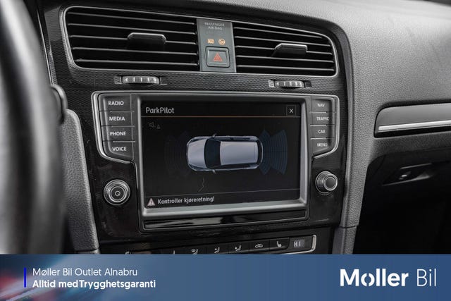 2015 VOLKSWAGEN GOLF - 24