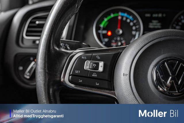 2015 VOLKSWAGEN GOLF - 19