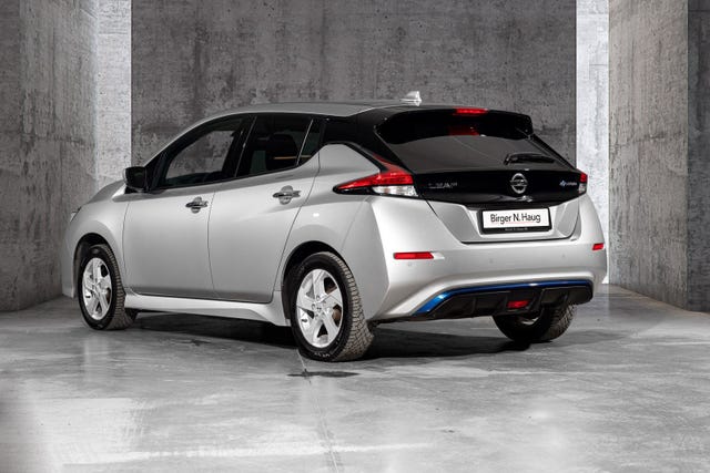 SJNFAAZE1U0153153 2022 NISSAN LEAF-2