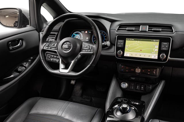 2022 NISSAN LEAF - 20