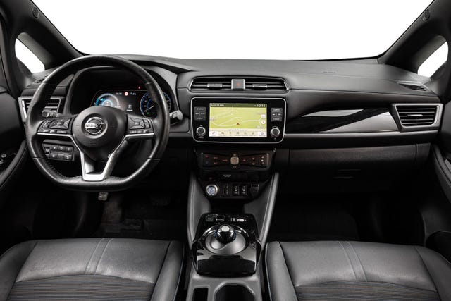 2022 NISSAN LEAF - 8