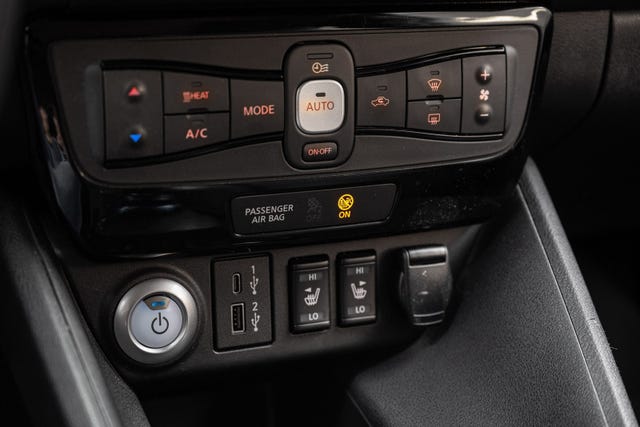 2022 NISSAN LEAF - 14